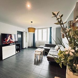 Appartement met Vijf Slaapkamers